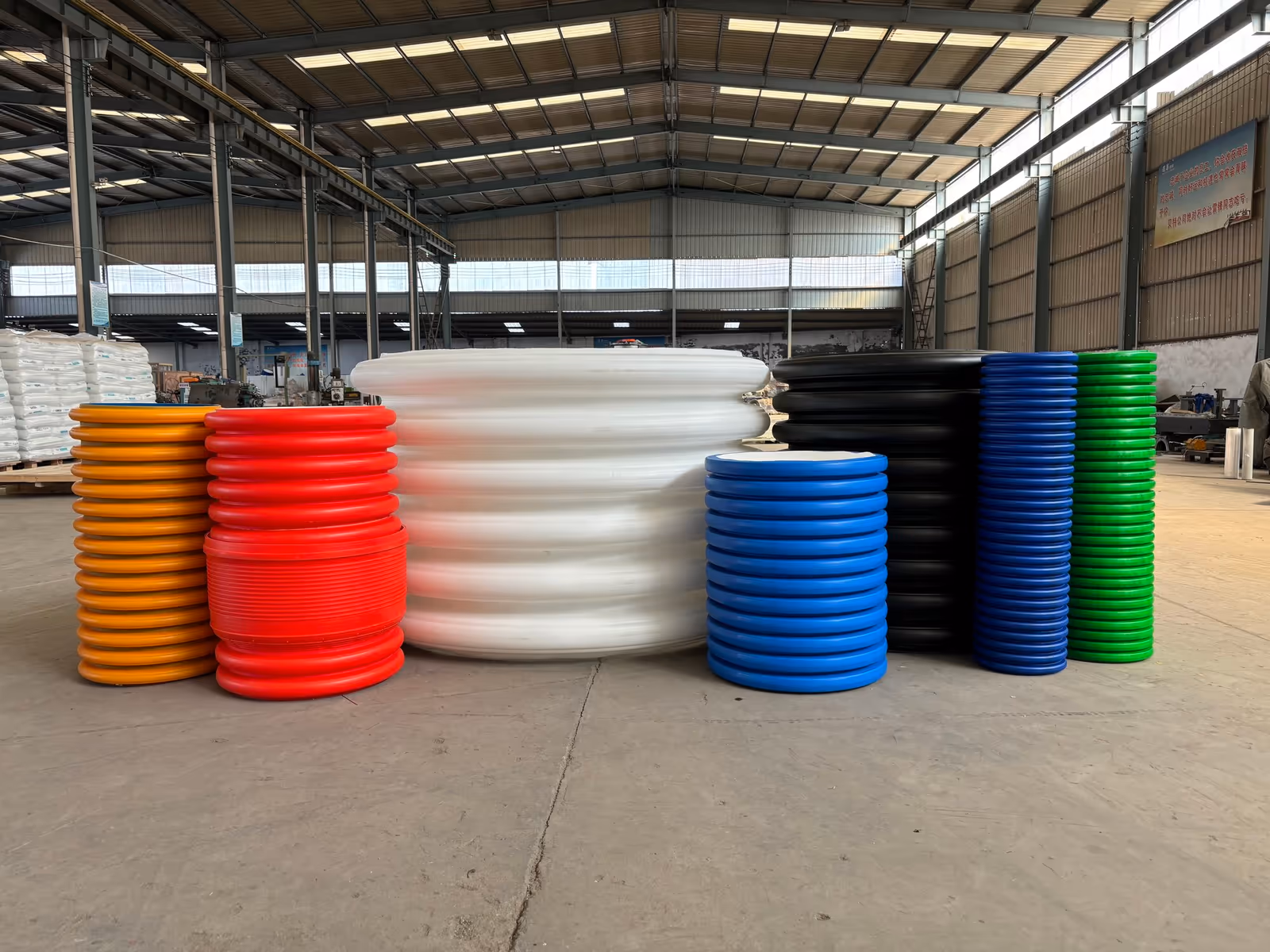 Línea de extrusión de tubos corrugados SL1600 - La línea de producción de tubos corrugados de doble pared SL1600 produce tubos corrugados de doble pared HDPE/PP ID1000mm-ID1600mm - 6